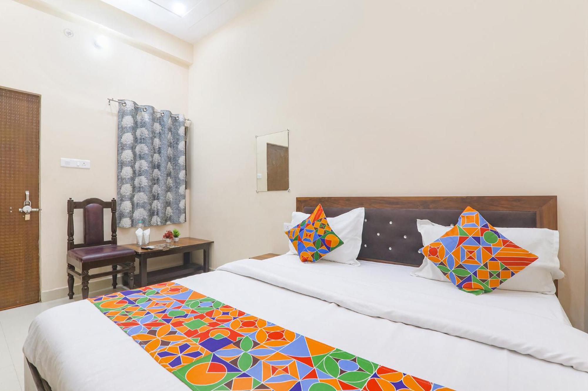 Fabhotel Rk Palace Ayodhya Экстерьер фото